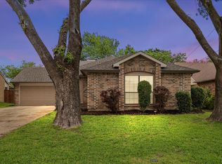 516 Redbud Dr, Forney, TX 75126