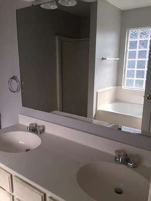 5th image of 8112 Longwood Dr