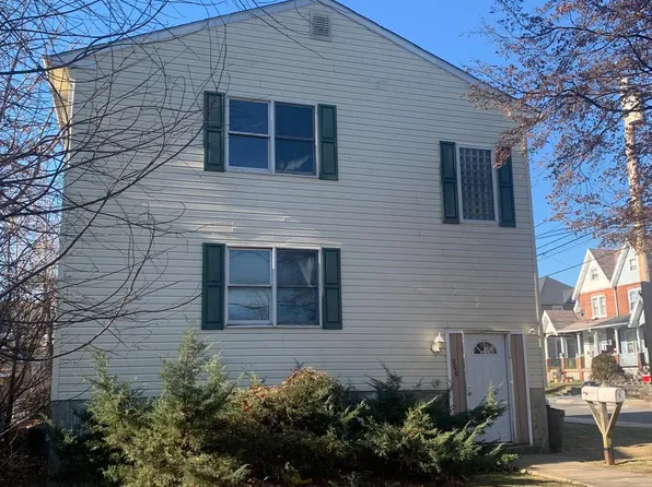 200 Barker Ave, Sharon Hill, PA 19079