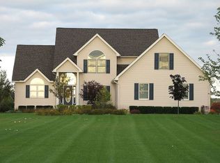 1982 Wadhams Rd, Saint Clair, MI 48079