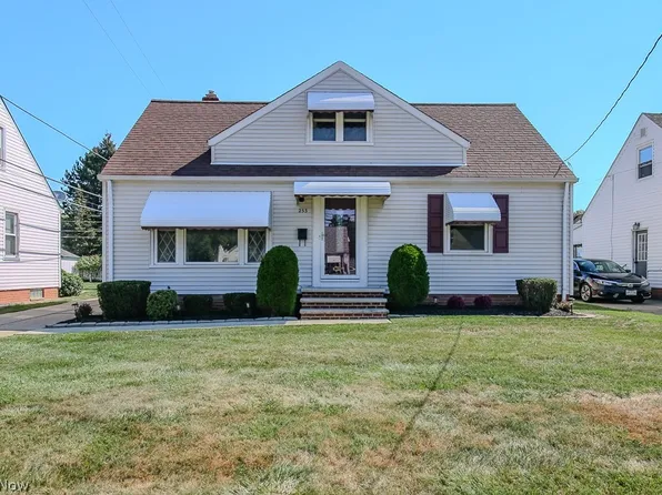 253 E 288th St, Willowick, OH 44095