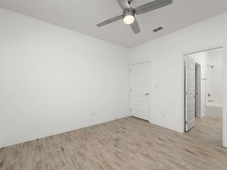 2712 Rosa Dr — Photo 13