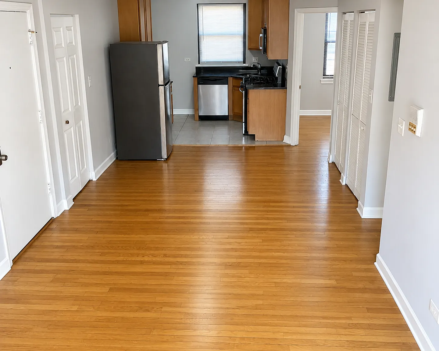 7314 N Winchester Ave — Photo 4