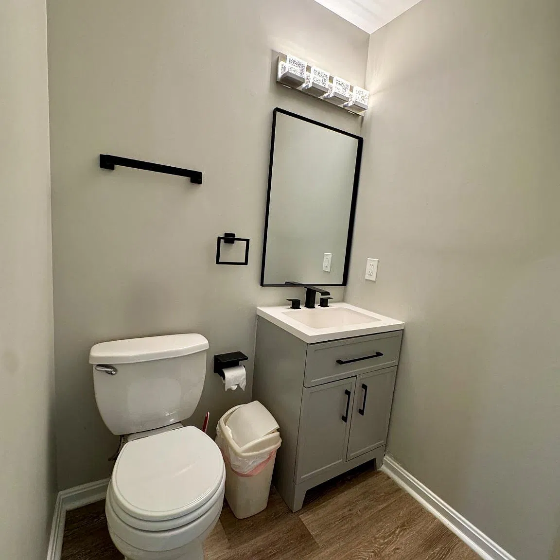3 bed, 1.5 bath, 1340 sqft, $1,650 — Photo 4
