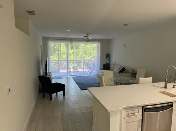 3491 Pointe Creek Ct APT 104, Bonita Springs, FL 34134