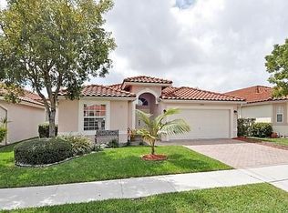 7472 Parkside Ln, Margate, FL 33063