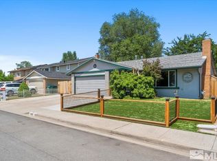 1732 Del Rosa Way, Sparks, NV 89434