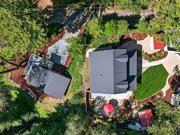 4th image of 4399 Glenwood Dr