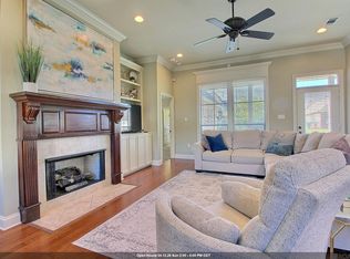 13348 Autumn Run Dr, Walker, LA 70785