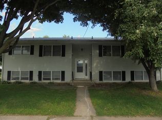 123 2nd Ave SE APT 1, Oelwein, IA 50662