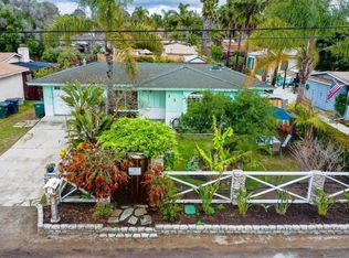 1043 Aloha Dr, Encinitas, CA 92024