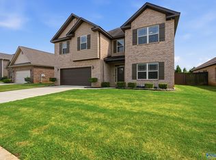 216 Iron Cir, Meridianville, AL 35759
