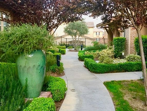 3rd image of 28510 Herrera St