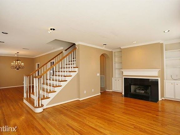 2020-fairview-st-houston-tx-building-photo(6)