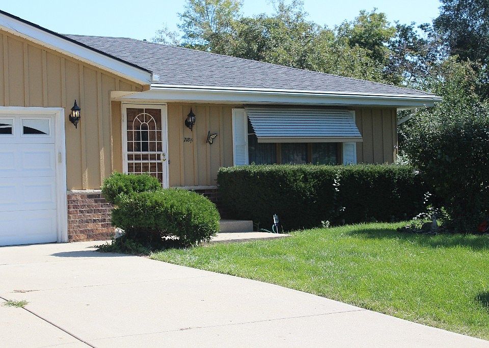 1st image of 7184 N Park Manor Dr