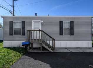 67 Oakdale Vlg, North Brunswick, NJ