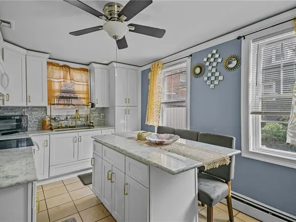 30 Touro St, Providence, RI 02904