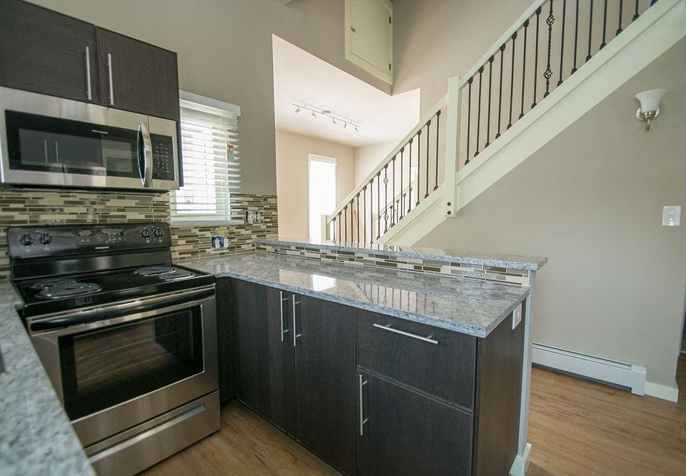 1806 17th Street B Kitchen