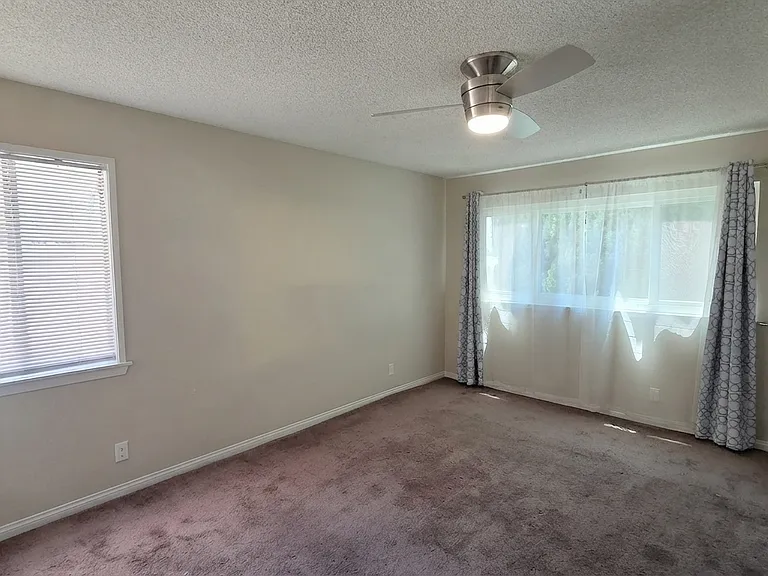 5822 Fullerton Ave #5 — Photo 9