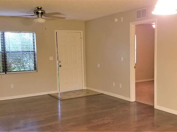 2nd image of 5485 NE 11th Ave