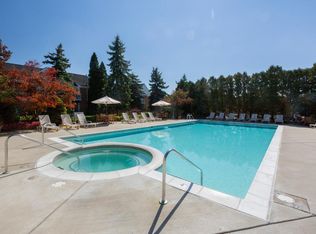 23090 Halsted Rd APT 103, Farmington Hills, MI 48335