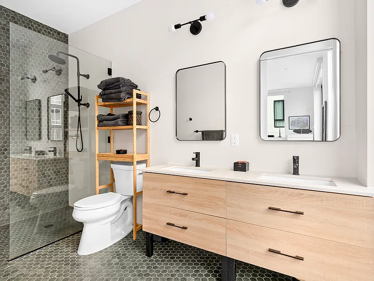 202 N 10th St #3 — Photo 13