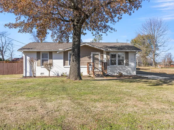 810 Kent Dr #16, Lebanon, TN 37087