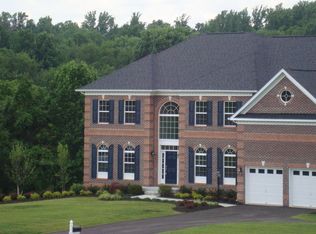 4 Lakeside Farm Ct, Glen Arm, MD 21057