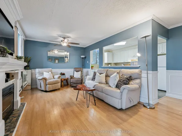 93 Westwood Rd #201, Guelph, ON N1H 7J7