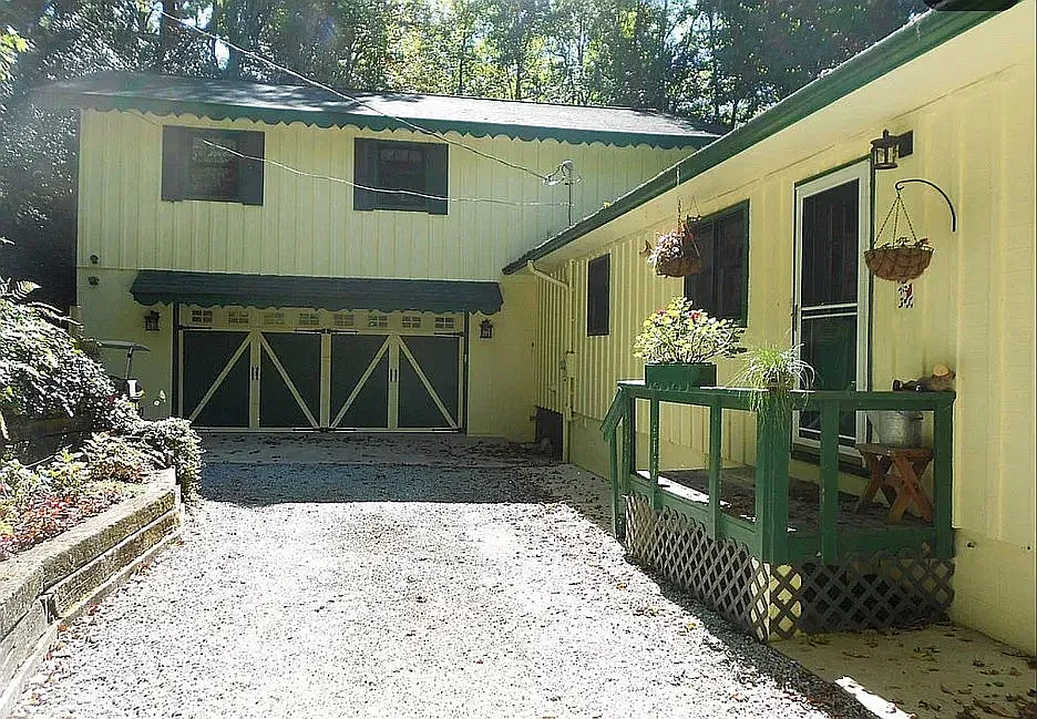 4 bed, 3189 sqft, $3,500 — Photo 3