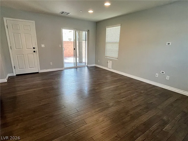 1045 Spotted Saddle St — Photo 5