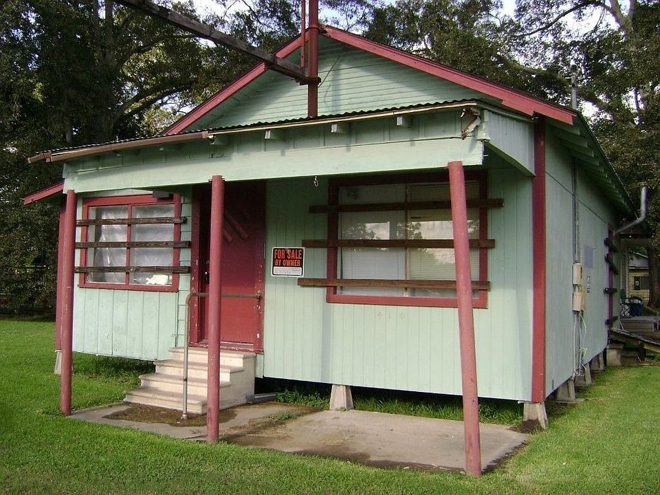 1st image of 410 S Lake Arthur Ave