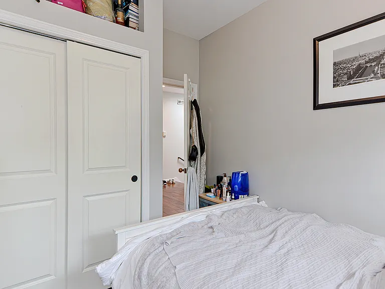 347 E 8th St #2 — Photo 14