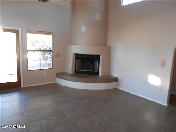3rd image of 1880 W La Quinta Pl