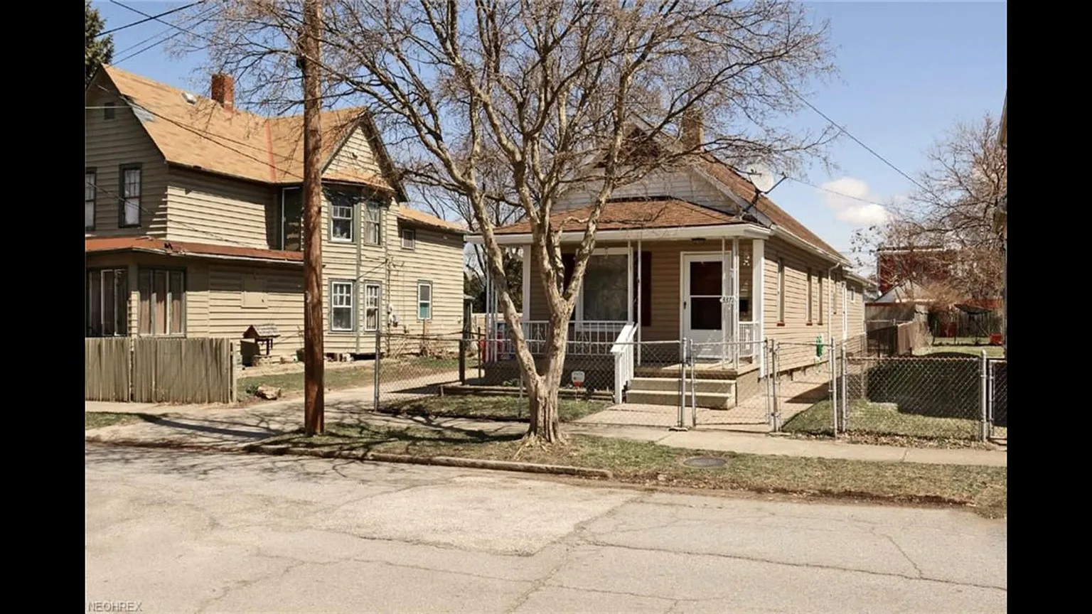 3371 W 31st St photo 1