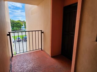 10985 SW 107th St APT 306, Miami, FL 33176