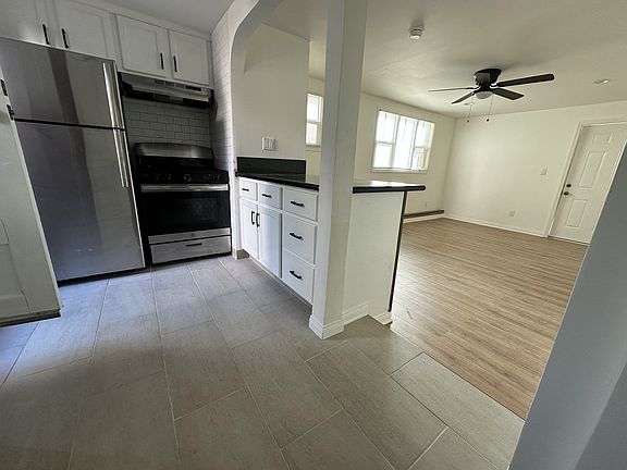 2nd image of 950 10th St APT C