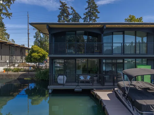 668 McVey Ave #50, Lake Oswego, OR 97035