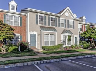 108 Wood Duck Ct, Freehold, NJ 07728