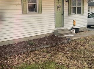 1605 Davis Ave UNIT A, Johnston City, IL 62951