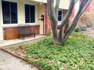 606 Kissam Rd, Peekskill, NY 10566