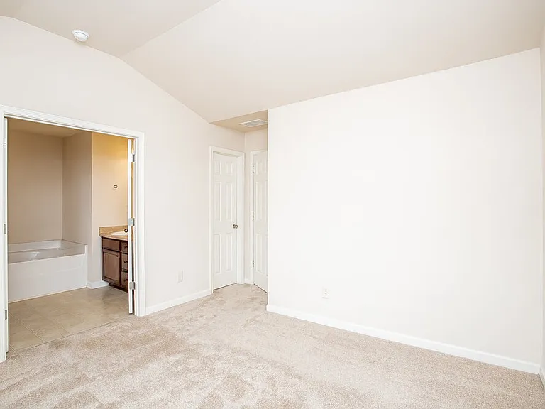 2279 Baywood Tree Ln — Photo 12
