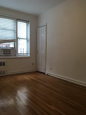 Rented by Century 21 Metropolitan | media 12