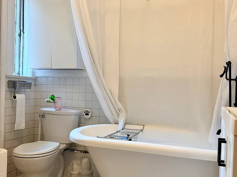 10 Dana St #206 — Photo 8