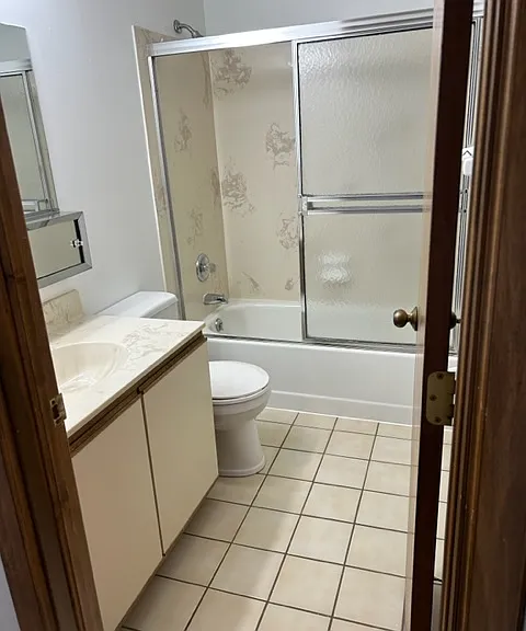 687 N High St #2E — Photo 9