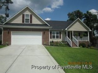 211 Stream Fall Ct, Raeford, NC 28376