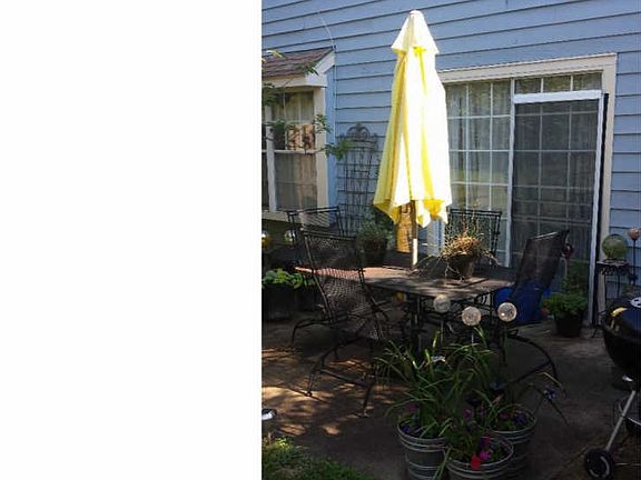 2nd image of 104 Orchard Ct