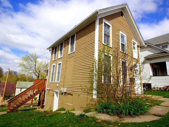 902 Harrison St, Davenport, IA 52803