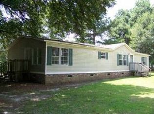 1094 Travis Ln, Manning, SC 29102