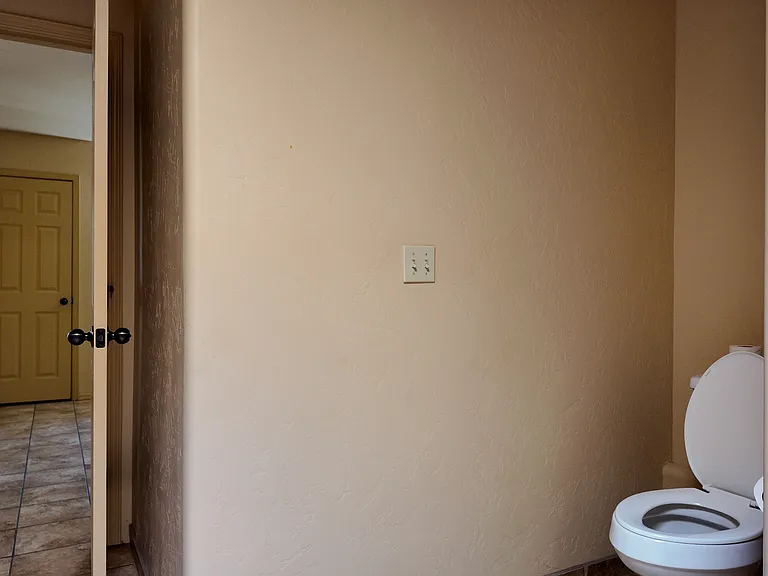 2647 Calle Primera #2-1 — Photo 11
